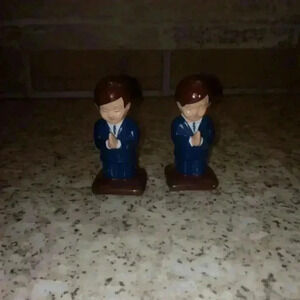 Vintage (2) Praying Men Wearing Suit & Tie Figurines Made In Korea